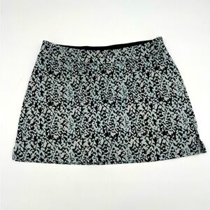 Tranquility by Colorado Clothing Skort – Leaf Print‎ – Size L – Built-In Shorts